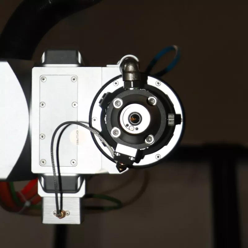 3D öttengelyes lézervágó gép